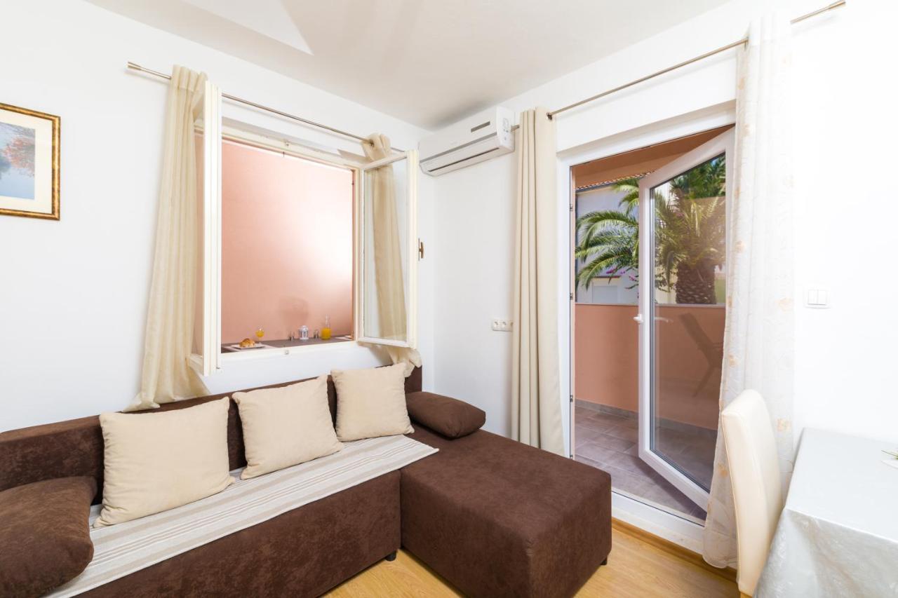 Guest House Marinna Врбоська Екстер'єр фото