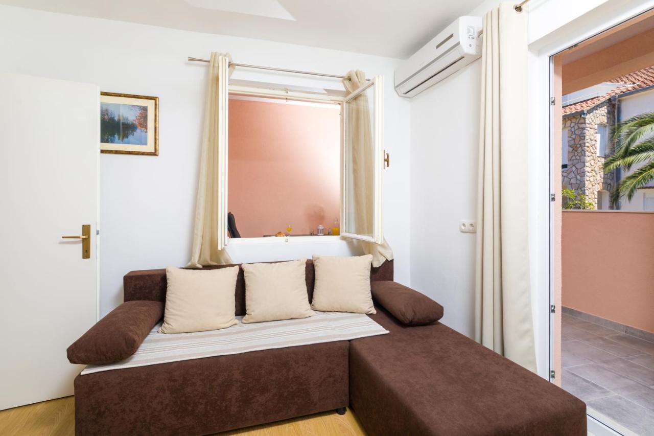 Guest House Marinna Врбоська Екстер'єр фото