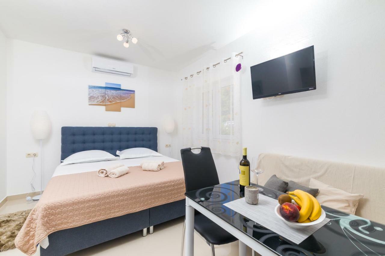 Guest House Marinna Врбоська Екстер'єр фото